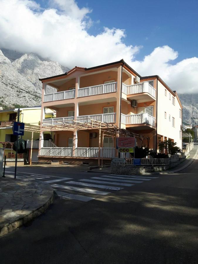 Hotel House Vida Goraleks Baška Voda Esterno foto