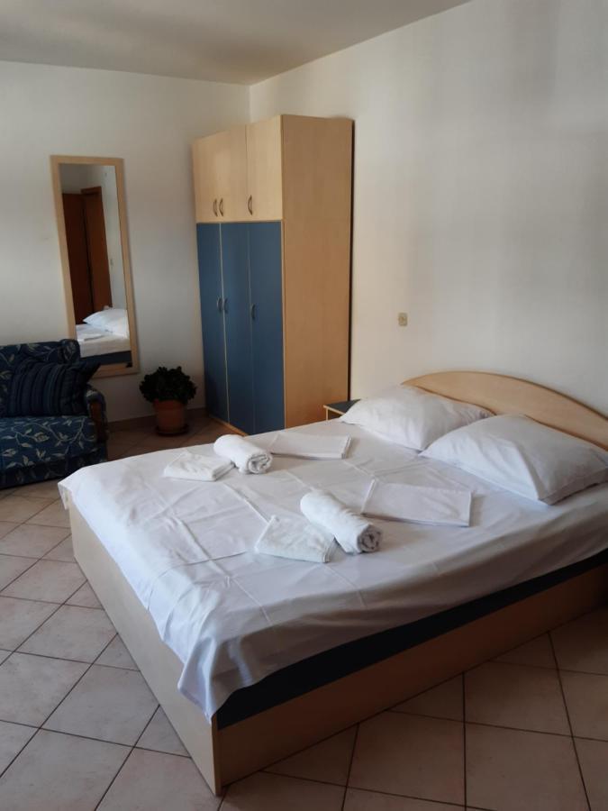 Hotel House Vida Goraleks Baška Voda Esterno foto